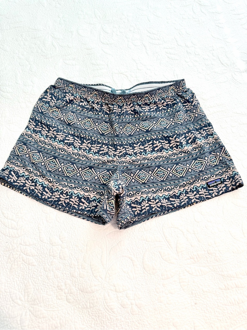 Patagonia Baggies Women Mangrove Tiki Tide pool Blue Shorts Size Large Pull On